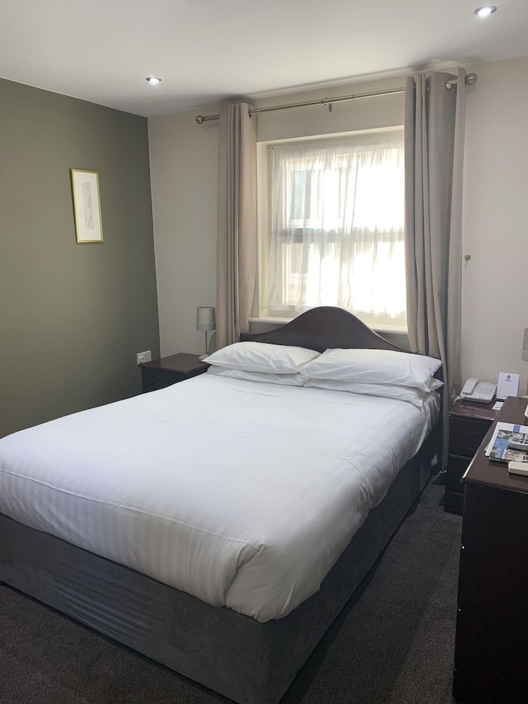 Best Western Claydon Hotel