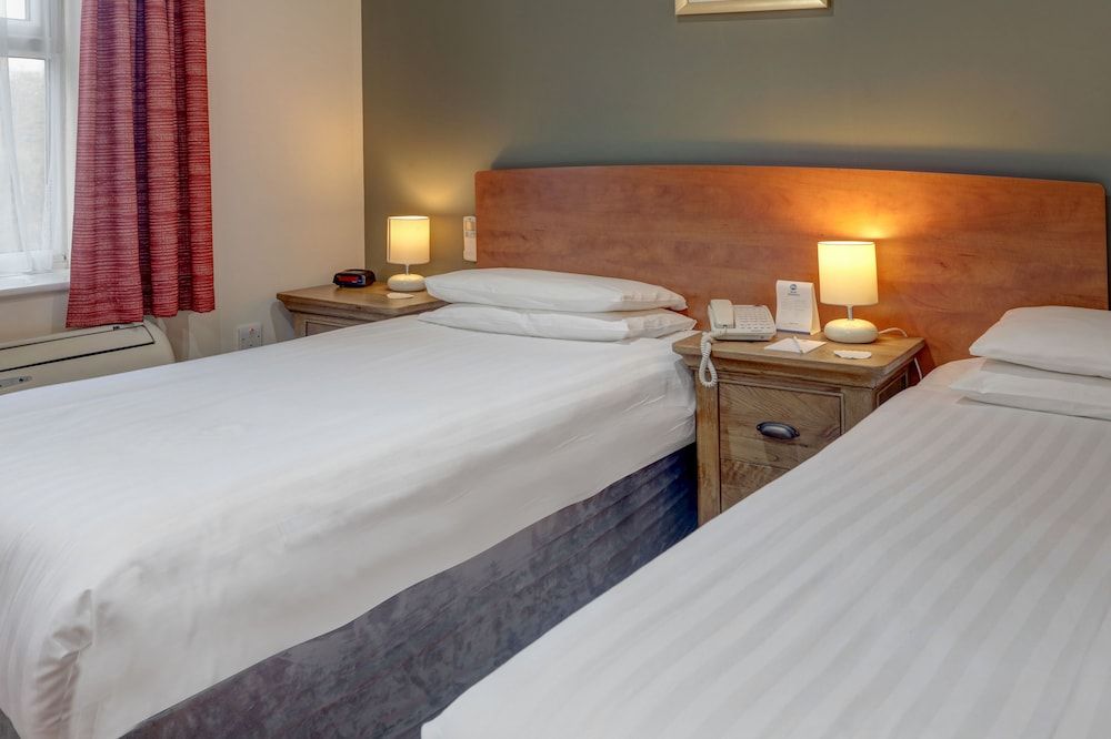 Best Western Claydon Hotel Standard Room, 2 Twin Beds, Non Smoking 2