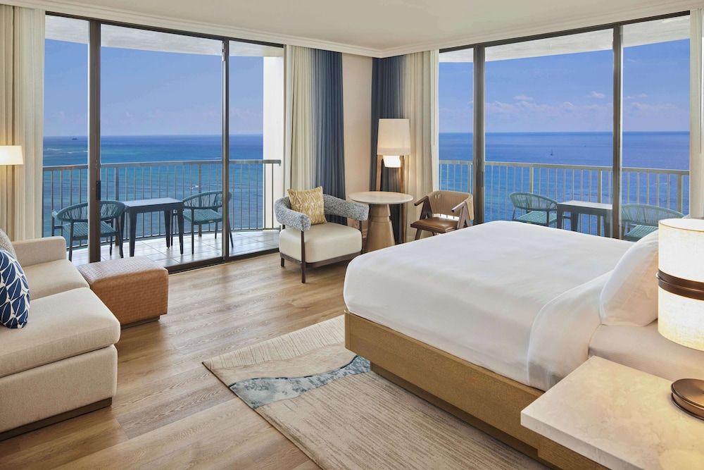 Room, 1 King Bed with Sofa bed, Oceanfront (Diamondhead, Rainbow Kai, Renovated)