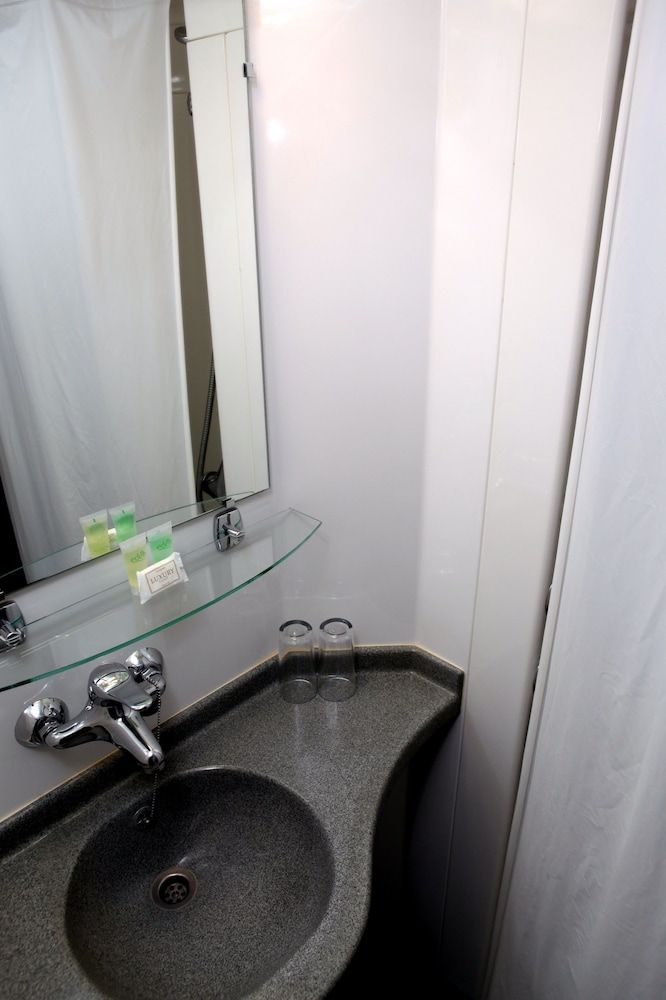 The Omega Double Room 10