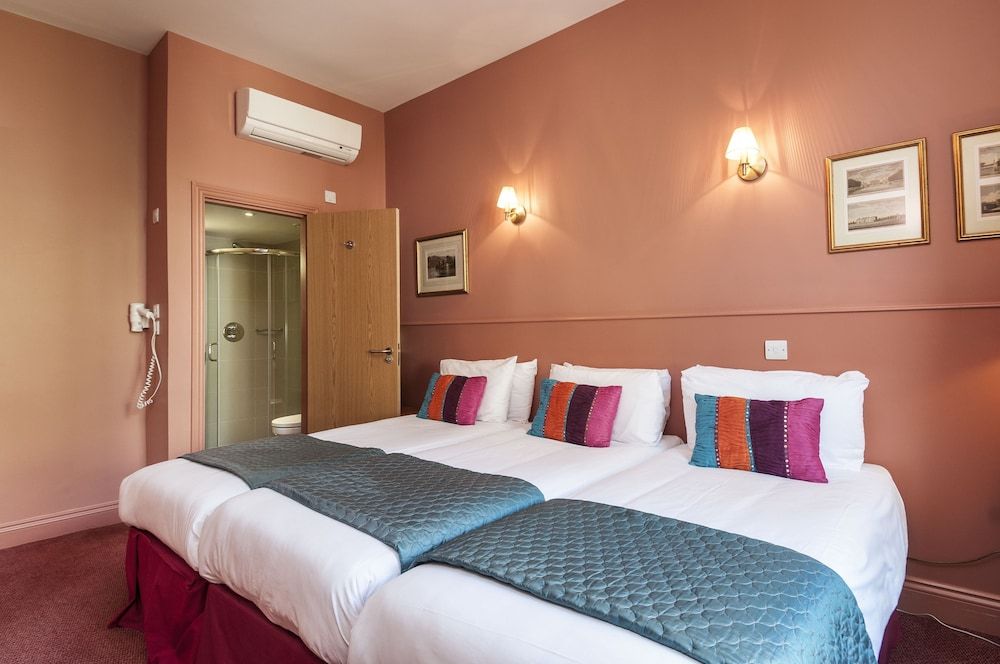 Rose Park Hotel Quadruple Room 2