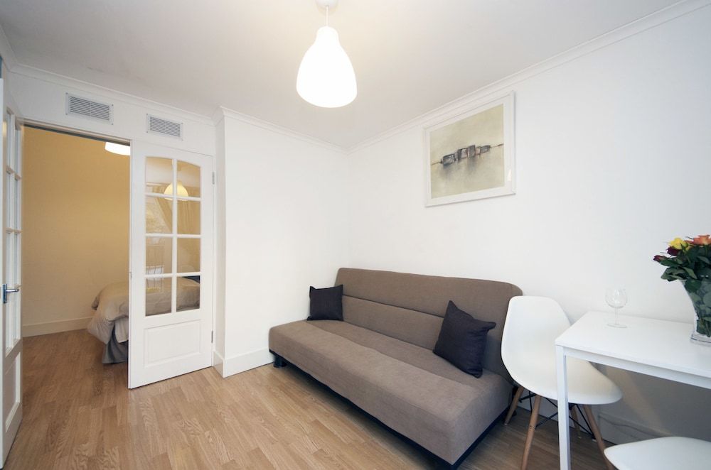 W14 Apartments Standard Apartment, 1 Bedroom 8