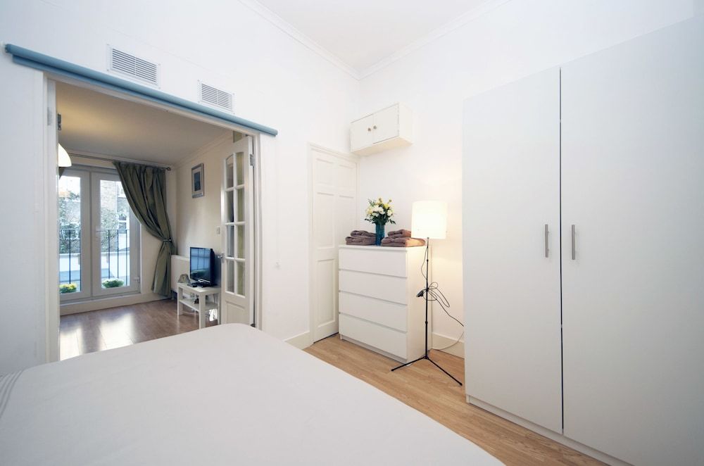 W14 Apartments Standard Apartment, 1 Bedroom 4