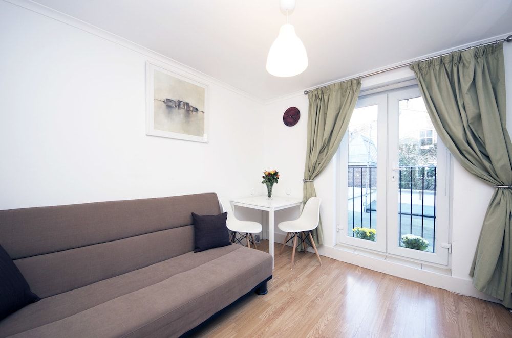 W14 Apartments Standard Apartment, 1 Bedroom 7