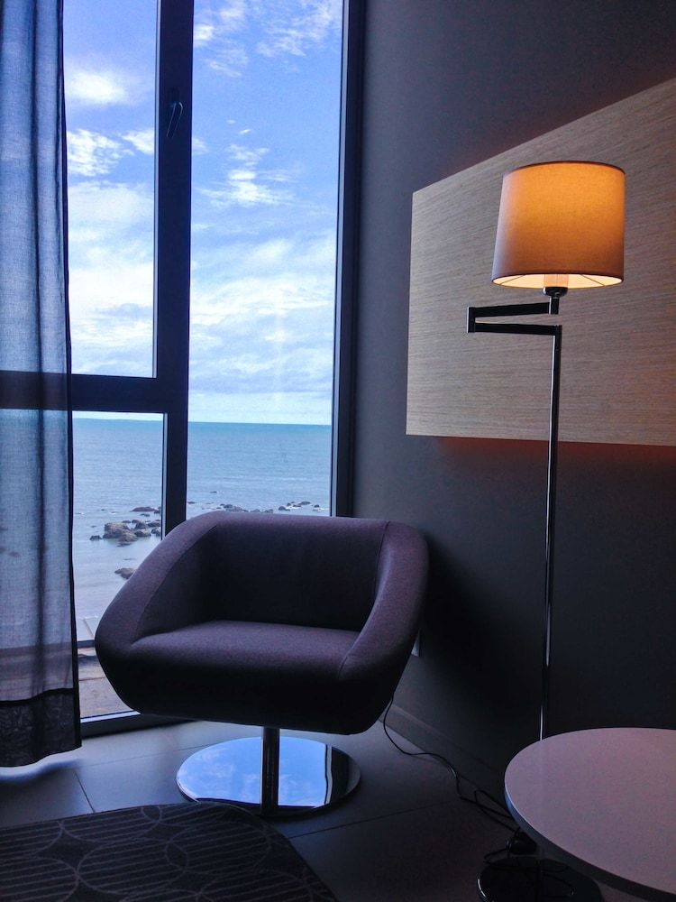 Noom Hotel Conakry Junior Suite 2