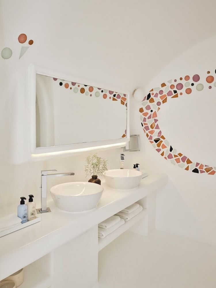 undefined Canaves Sunday 10