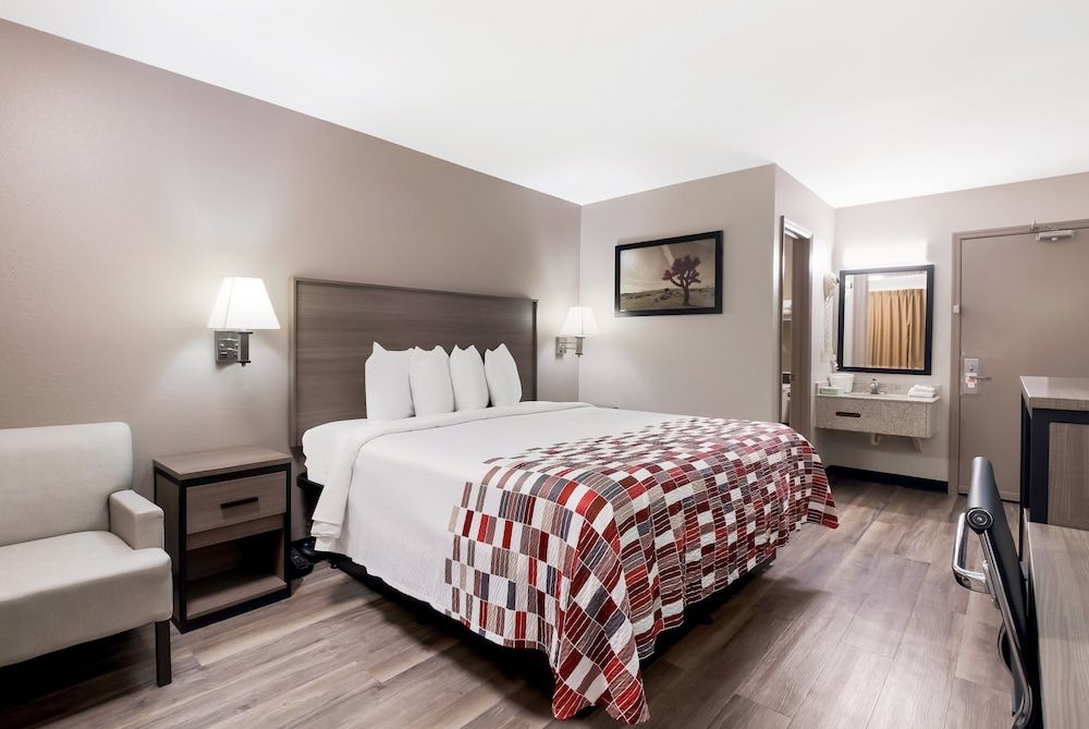 Superior Room, 1 King Bed (Smoke Free)