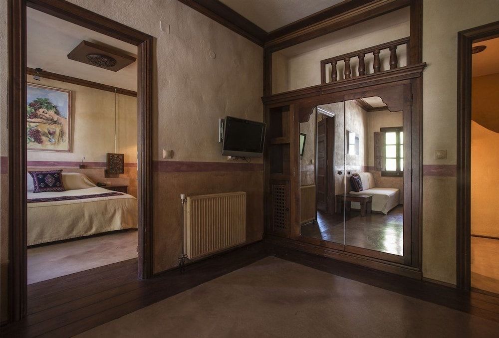 Katogi Averoff Hotel & Winery Grand Suite 7