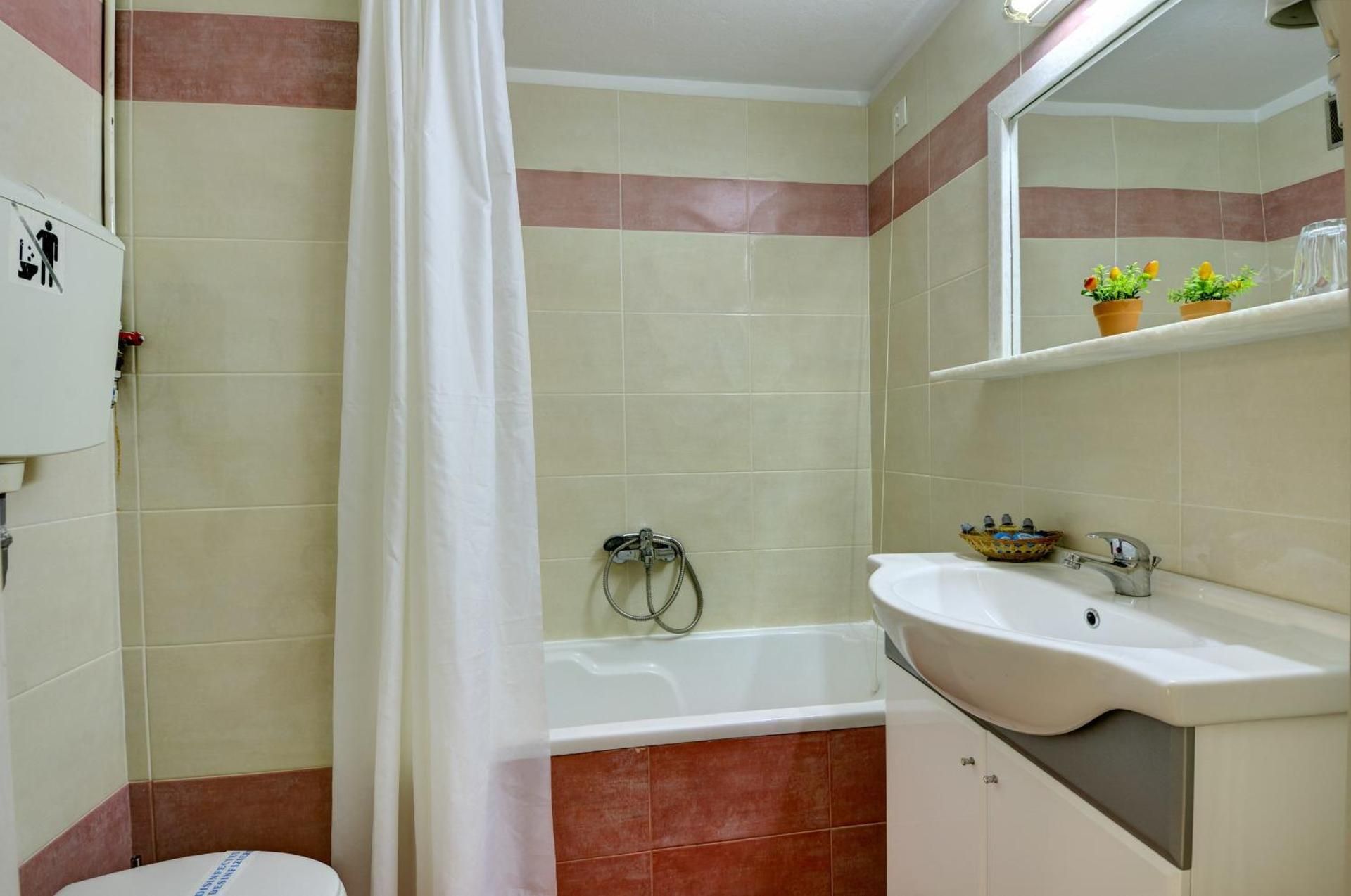 Double Room with Extra Bed (3 Adults)