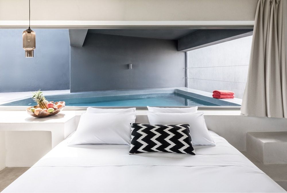 West East Suites Junior Suite (Outdoor Plunge Pool)