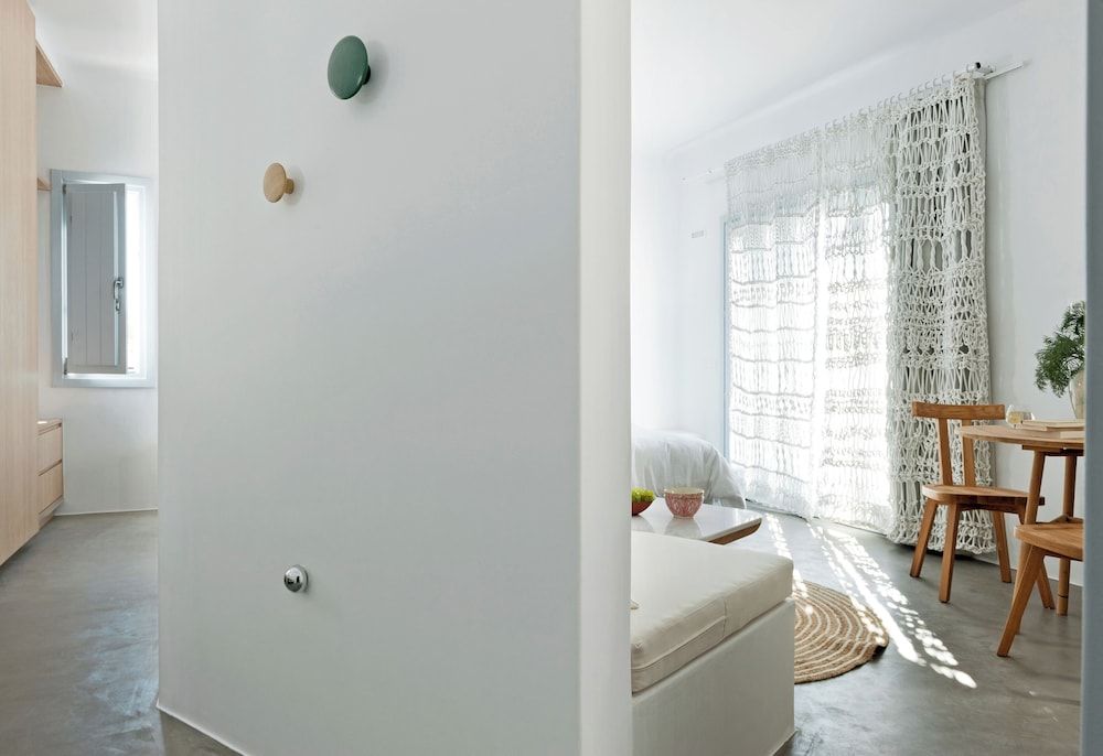 Santorini Heights Luxury Studio Suite (Aegean Dream) 10