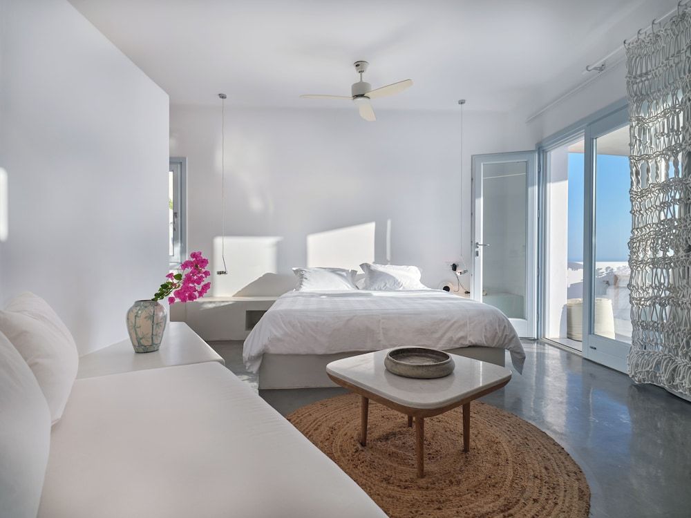 Santorini Heights Luxury Studio Suite (Aegean Dream) 3