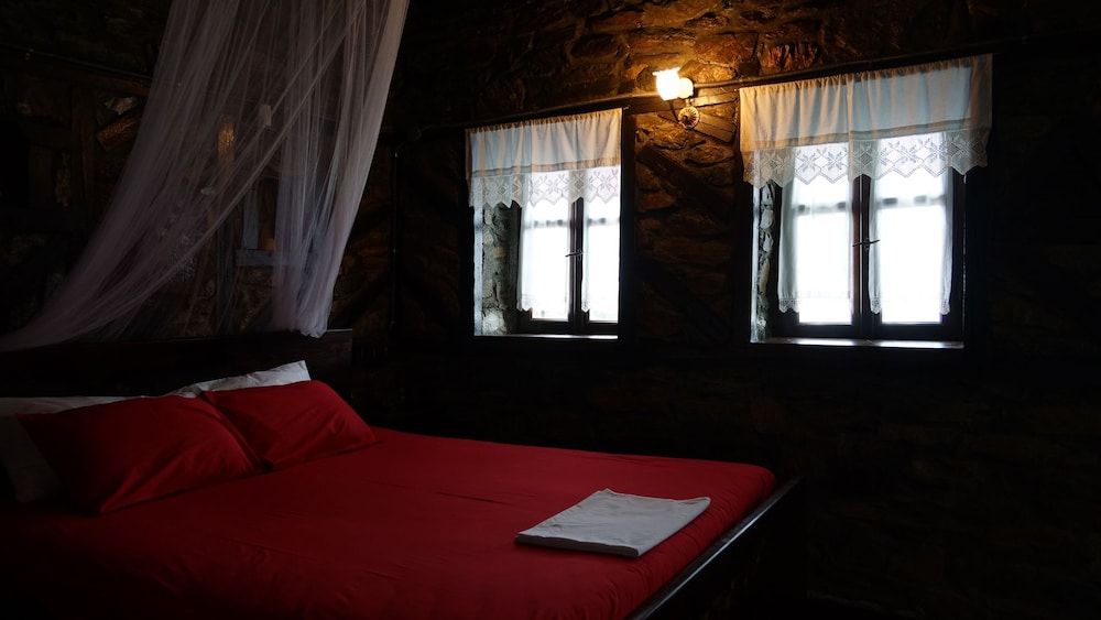 Traditional Double Room, 1 Double Bed with Sofa bed, Fireplace, Mountain View