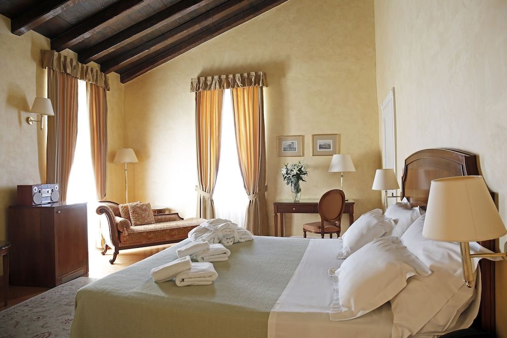 Siora Vittoria Boutique Hotel Junior Suite 2