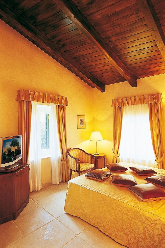 Siora Vittoria Boutique Hotel Deluxe Double Room 9