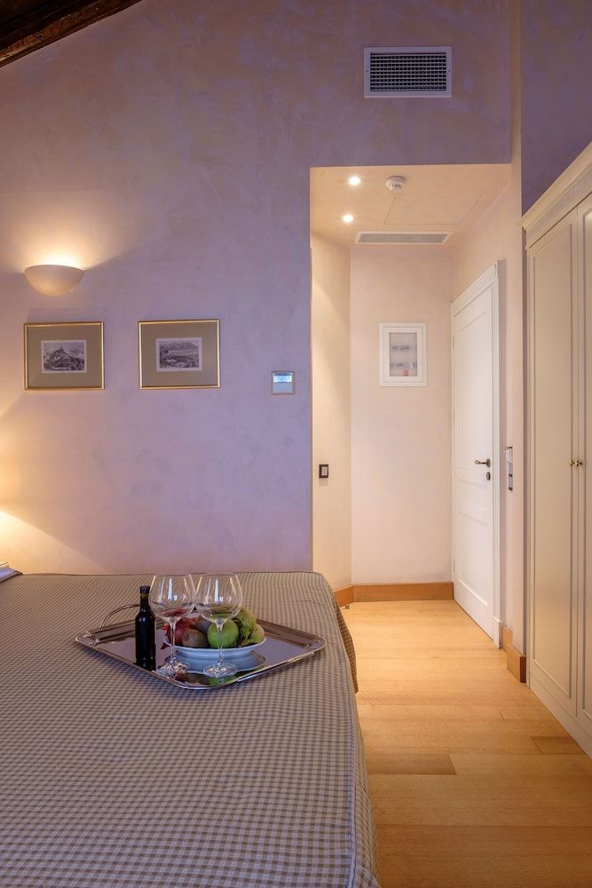 Siora Vittoria Boutique Hotel Deluxe Double Room 7