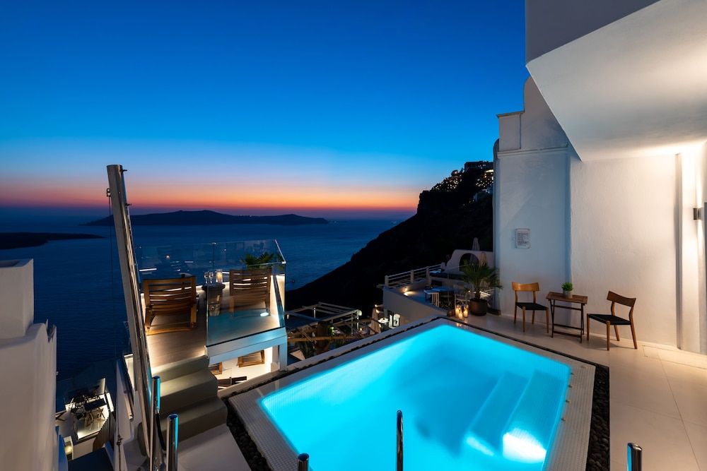 undefined Daydream Luxury Suites 4