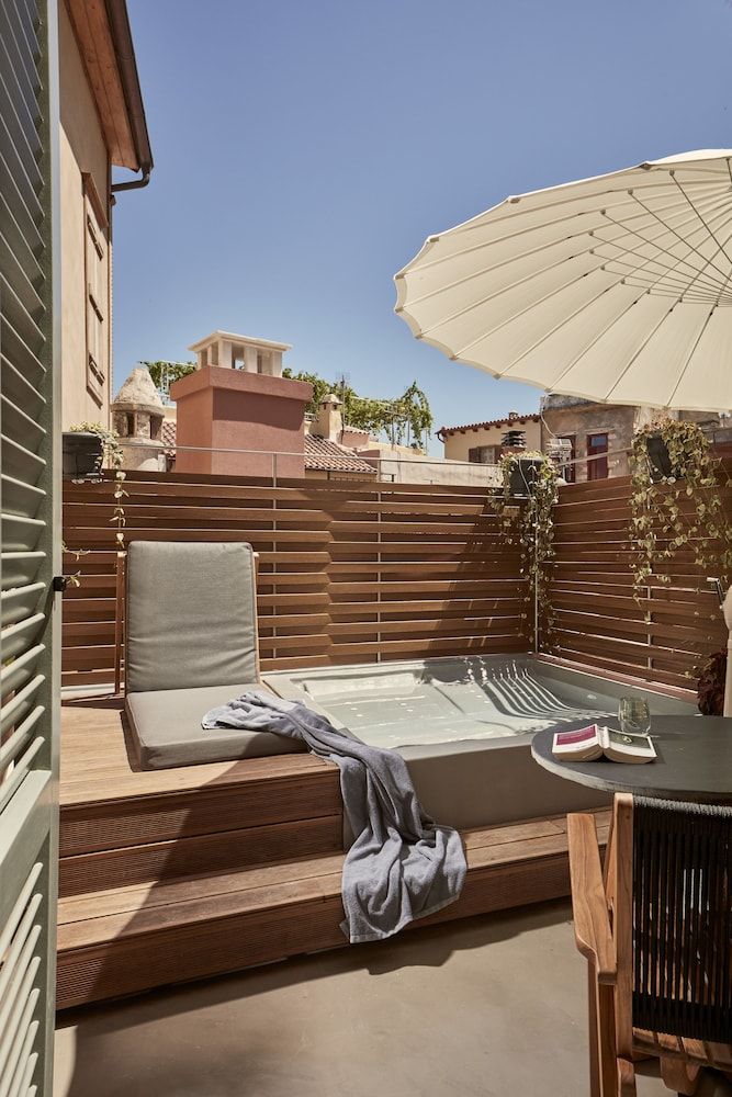 Junior Suite, Jetted Tub (Outdoor)
