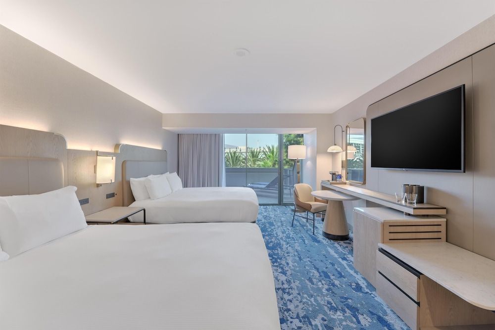 undefined Hilton Anaheim 7