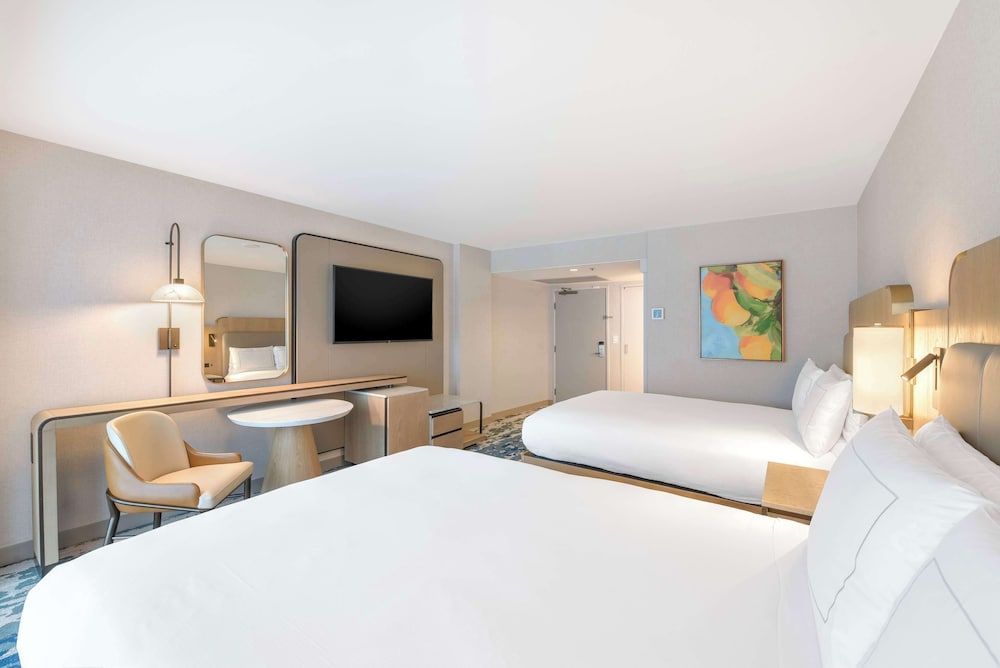 undefined Hilton Anaheim 10