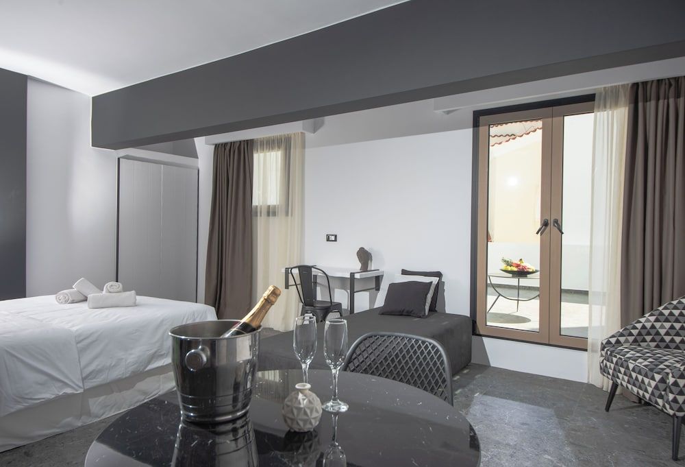 Standard Suite