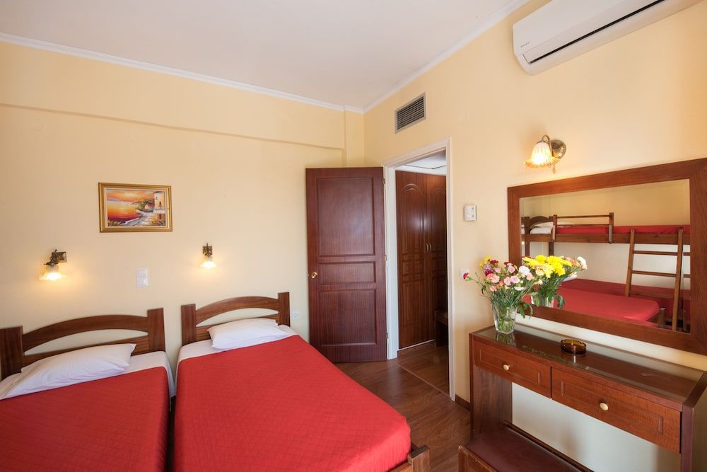 Sunset Hotel Corfu Family Quadruple Room 2