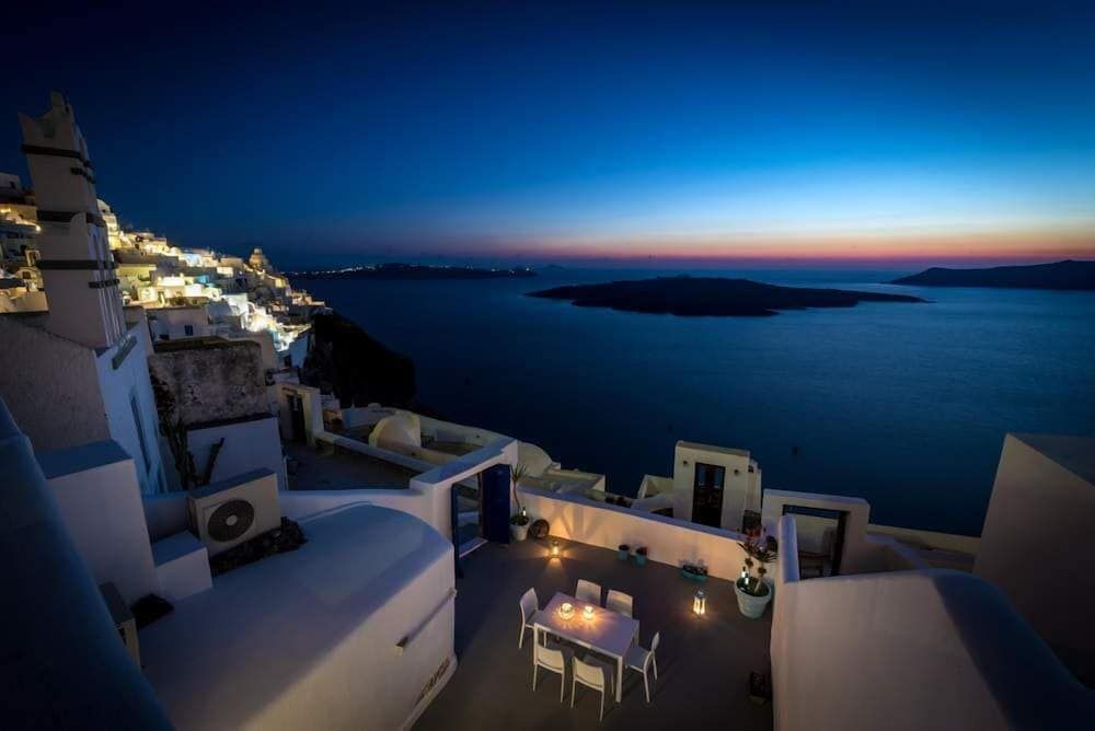 Fira white residence Deluxe Villa, 2 Bedrooms, Jetted Tub (Caldera View) 9