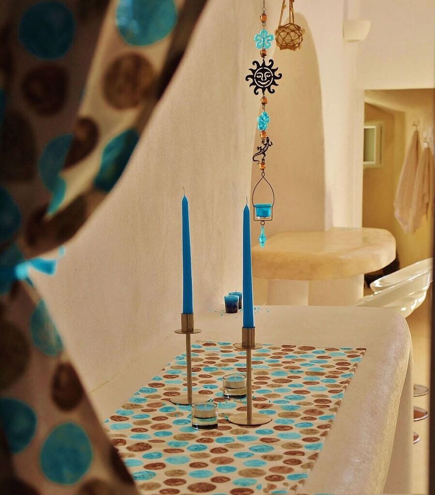 Fira white residence Deluxe Villa, 2 Bedrooms, Jetted Tub (Caldera View) 19