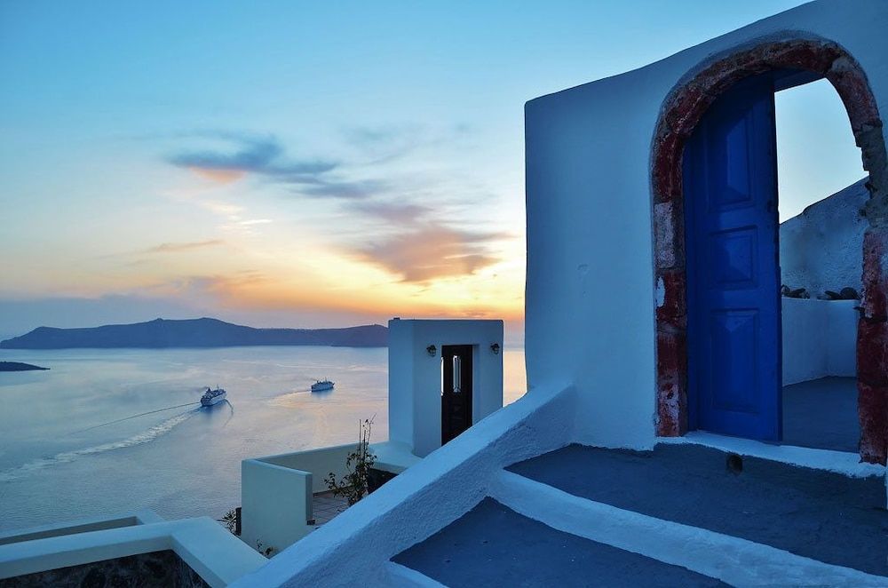 Fira white residence Deluxe Villa, 2 Bedrooms, Jetted Tub (Caldera View) 15