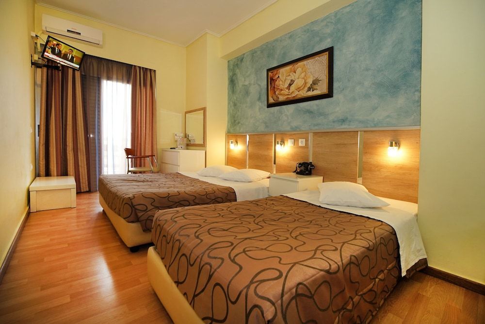 undefined Hotel Socrates 2