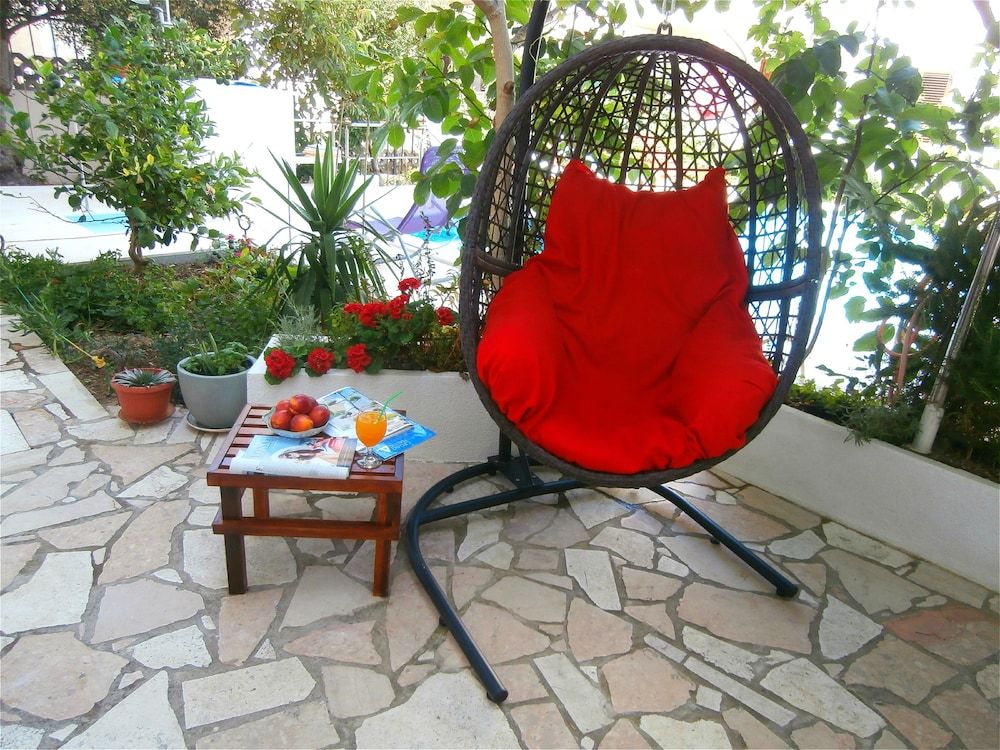 Apartments Cordis Comfort Apartment, Balcony, Pool View (1 Double Bed) 7