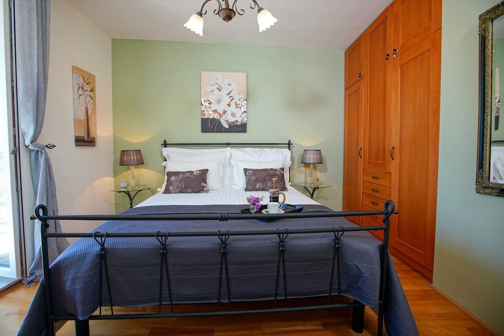undefined Zephyrus Boutique Accommodation