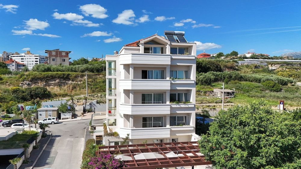 undefined Palace Lidija 4