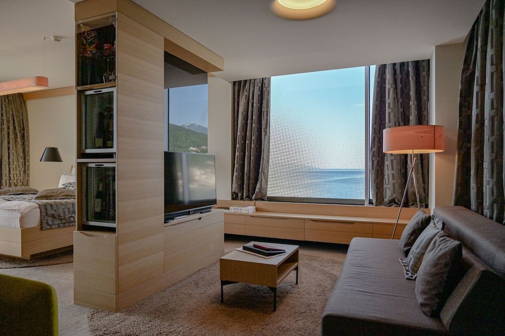 Bevanda Hotel & Restaurant - Unique Adriatic Deluxe Suite, Jetted Tub, Sea View 10