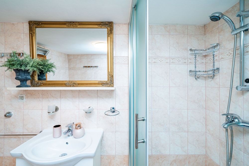 Apartments Plaza Standard Studio, 1 Double Bed 11