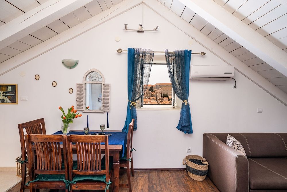 Apartments Plaza Apartment, 1 Bedroom, City View 14