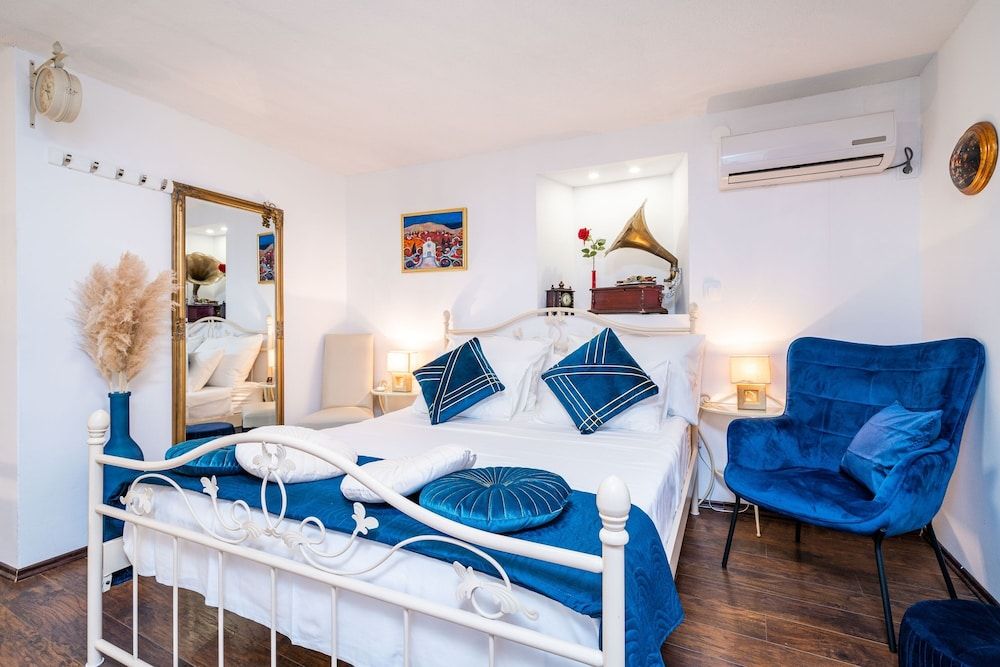 Apartments Plaza Apartment, 1 Bedroom, City View 5