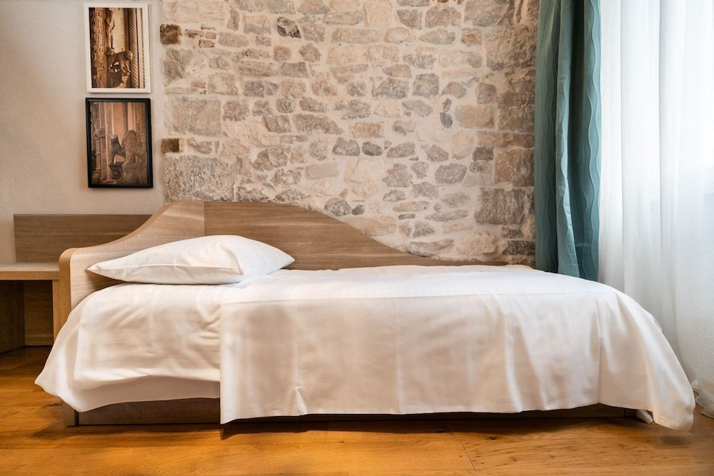 undefined Tifani Luxury Rooms 2 10