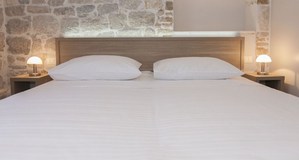 Tifani Luxury Rooms 2 Double or Twin Room 2