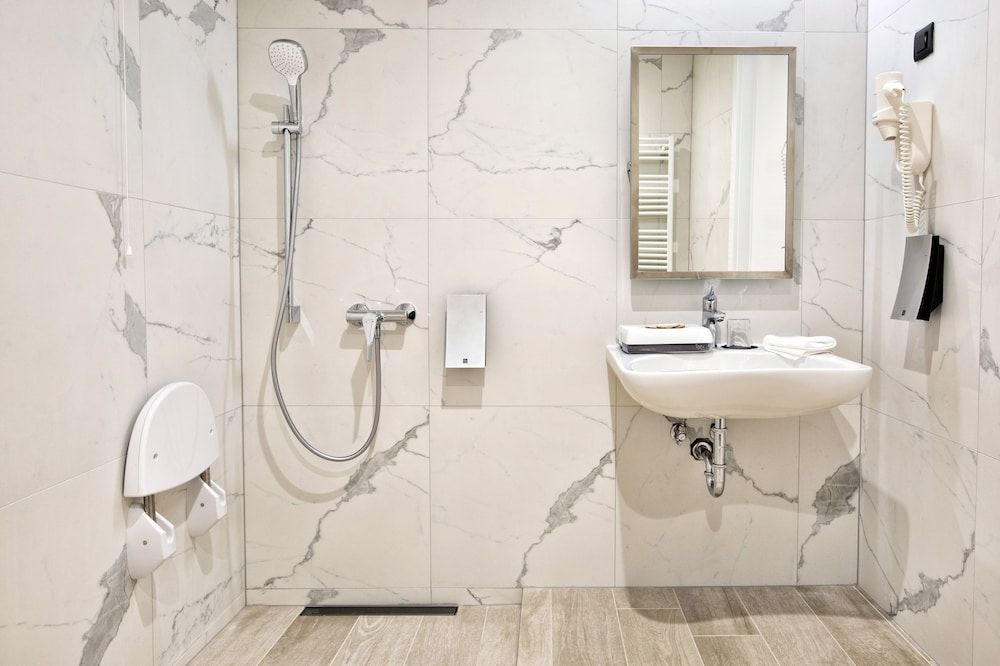 undefined Marvie Hotel & Health 10