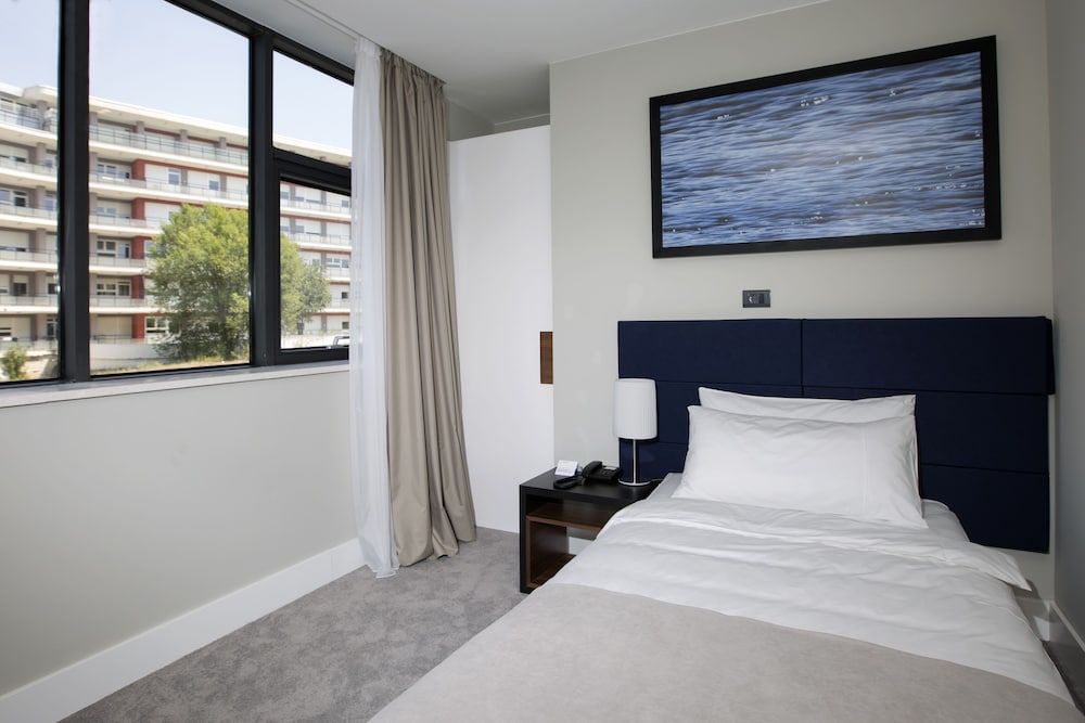 undefined Marvie Hotel & Health 7