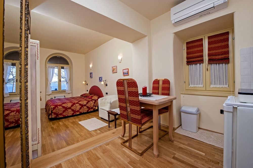 Deluxe Studio, Kitchenette, Sea Facing