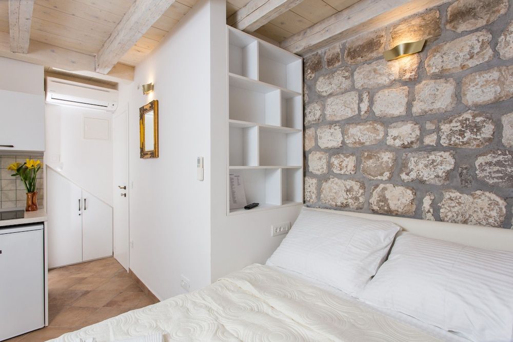 undefined Apartments Bottega 7