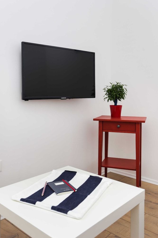 Apartments Villa Karmen Apartment (One-Bedroom Apartment) 8