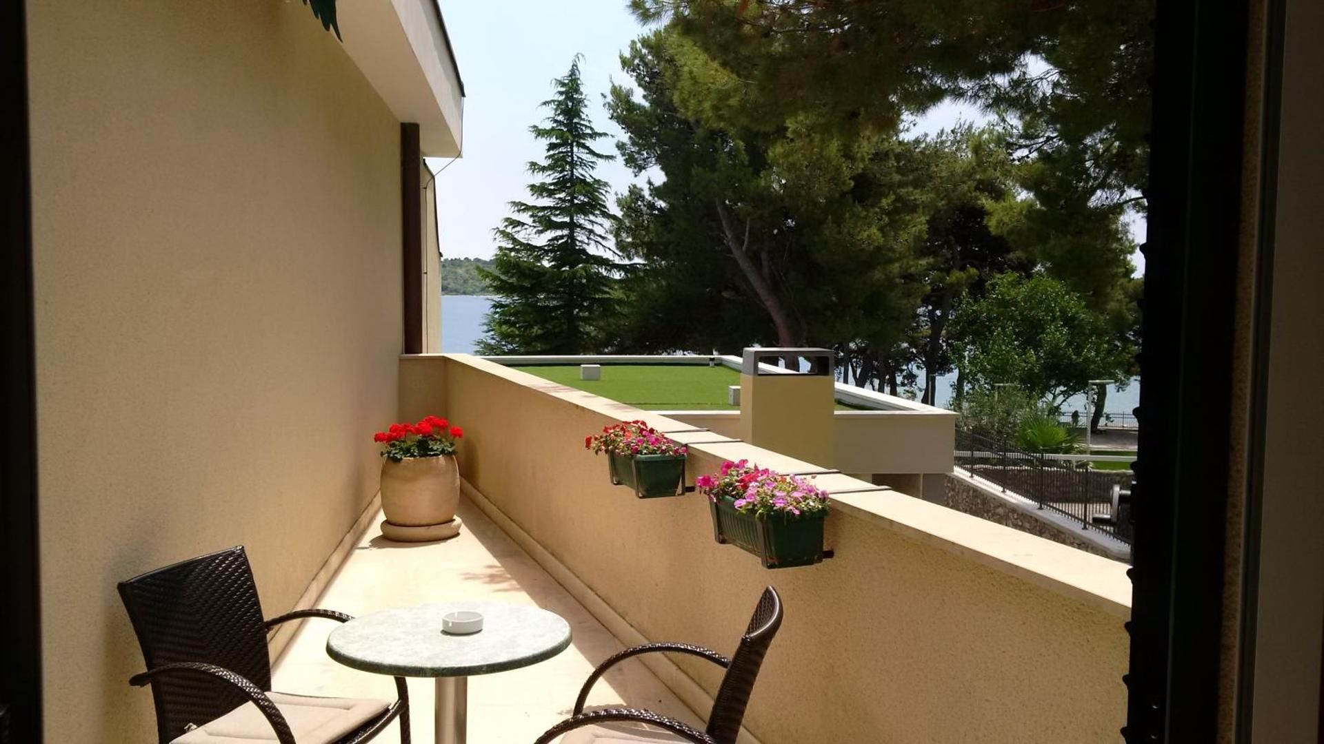 Accessible Twin room and Balcony