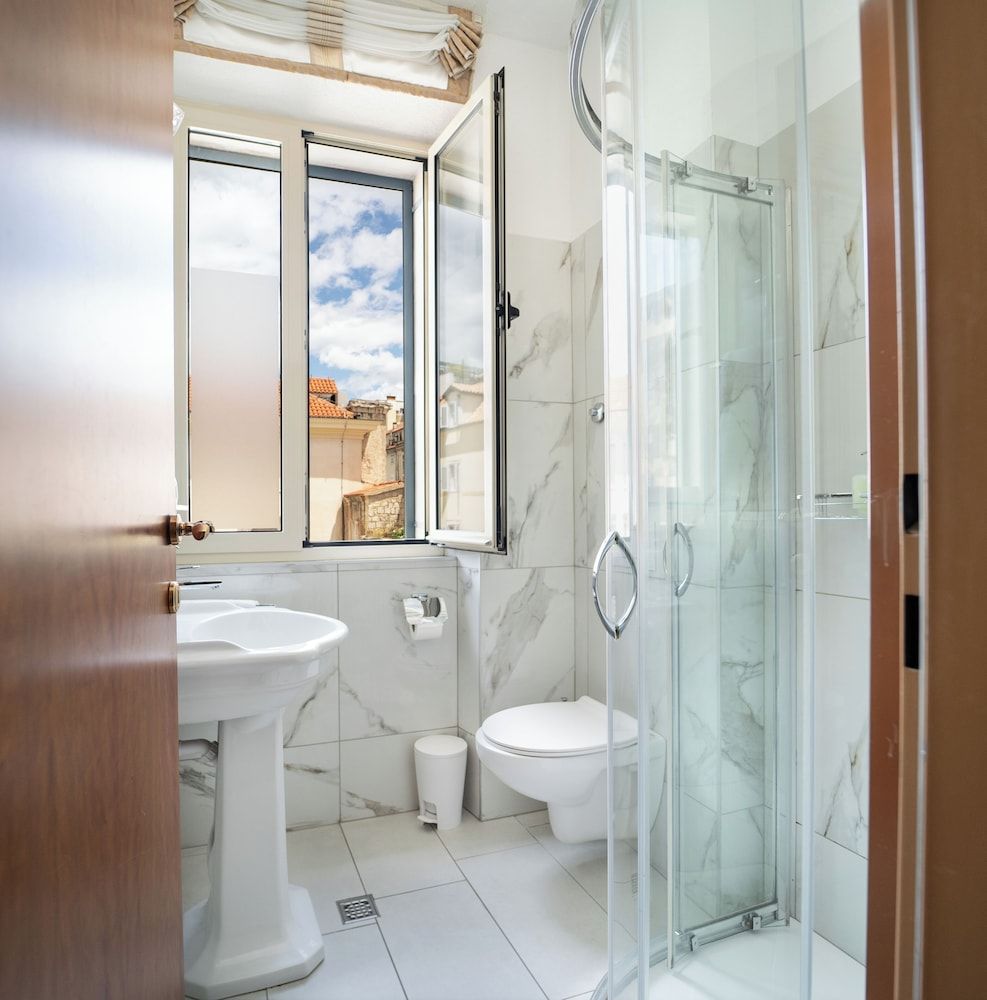 Hotel Peristil Double or Twin Room 10