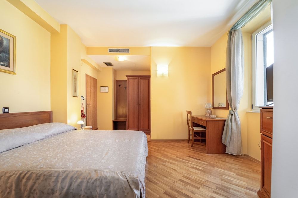 Hotel Peristil Superior Double Room 15