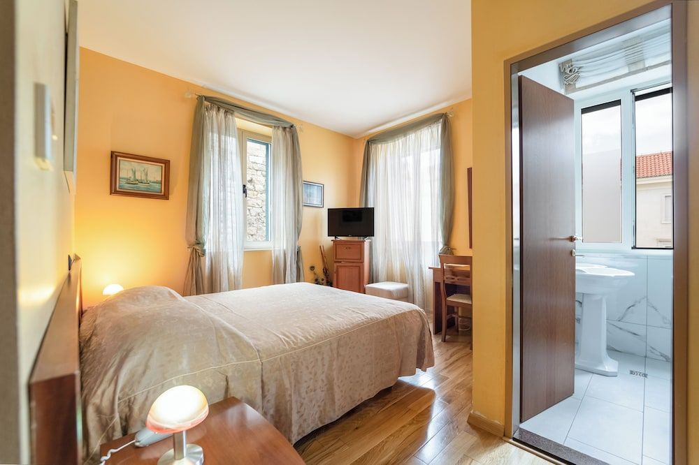 Hotel Peristil Double or Twin Room 7