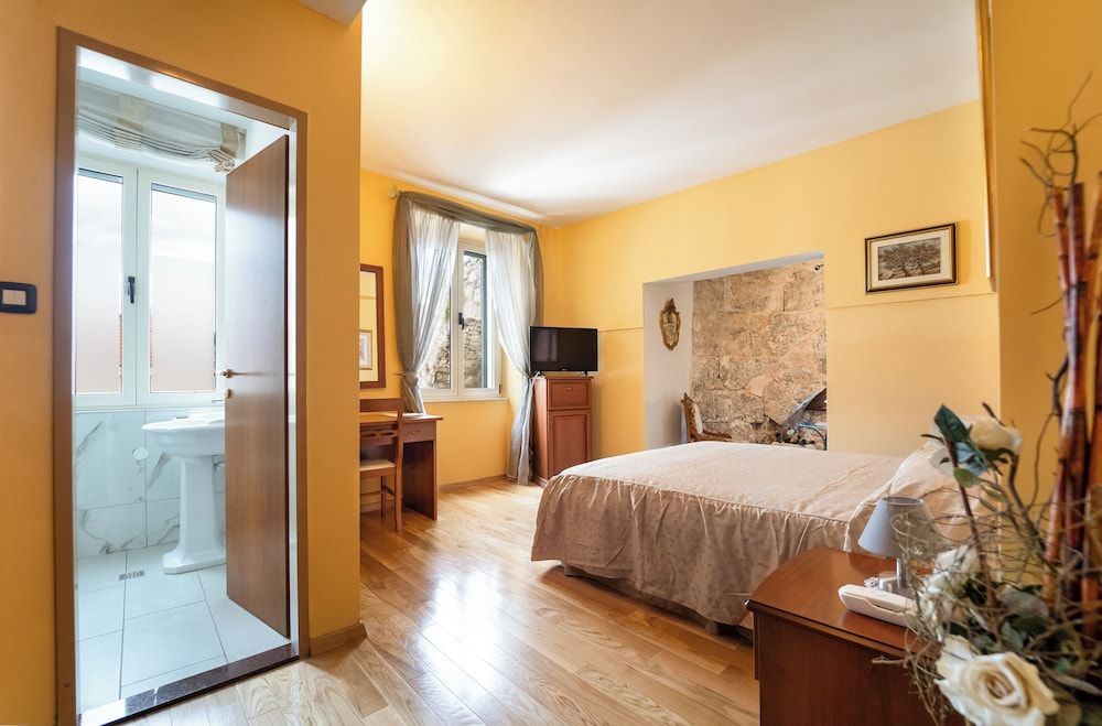 Hotel Peristil Superior Double Room 17