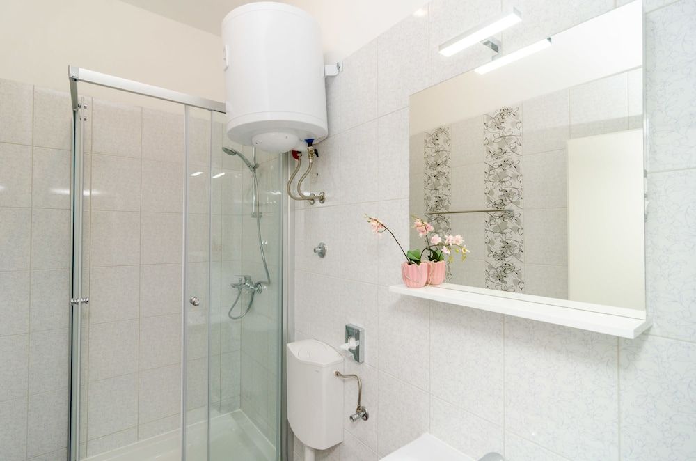 Rooms Tezoro Triple Room, City View 5